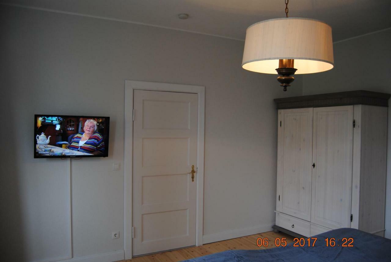 Ruhige Ferienwohnung In Der City Koenigswohnung คีล ภายนอก รูปภาพ