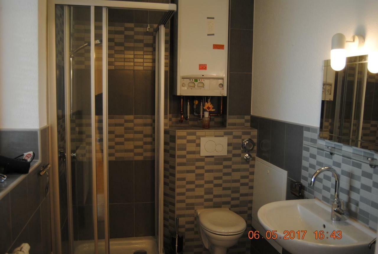 Ruhige Ferienwohnung In Der City Koenigswohnung คีล ภายนอก รูปภาพ